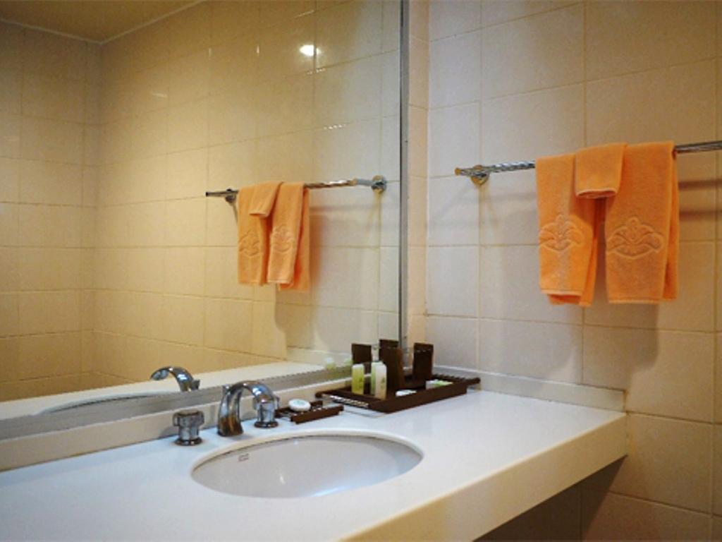 Solomon Kitano Mendana Hotel Honiara Room photo